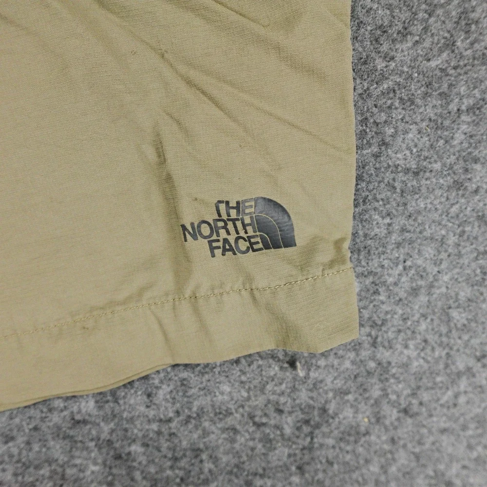 The North Face Trail Shorts Men Size 32x9 Outdoor Hiking Khaki Beige Lightweight